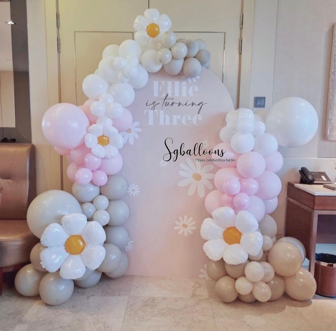 1 Board Backdrop Set-up W/ Organic Balloon Garland
