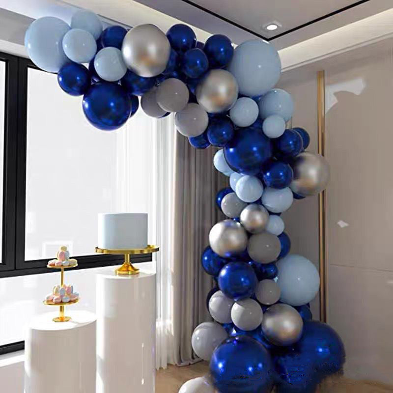 Balloon garland set up
