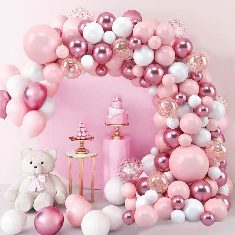Balloon garland set up