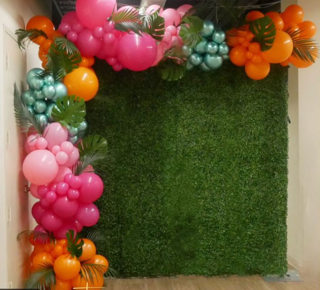 Grass Backdrop Set-up W/ Organic Balloon Garland