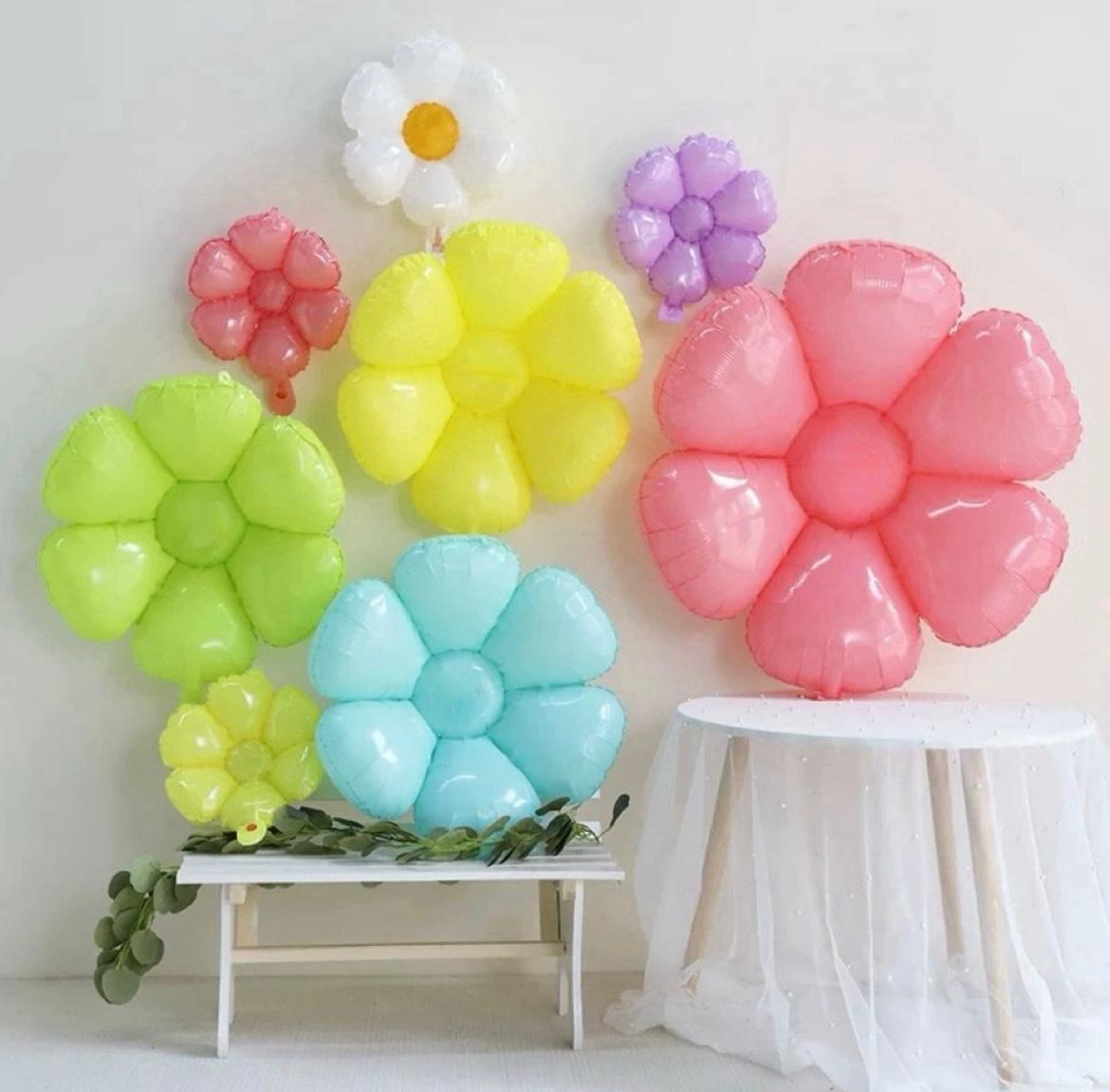 Macaron Daisy Foil Balloon