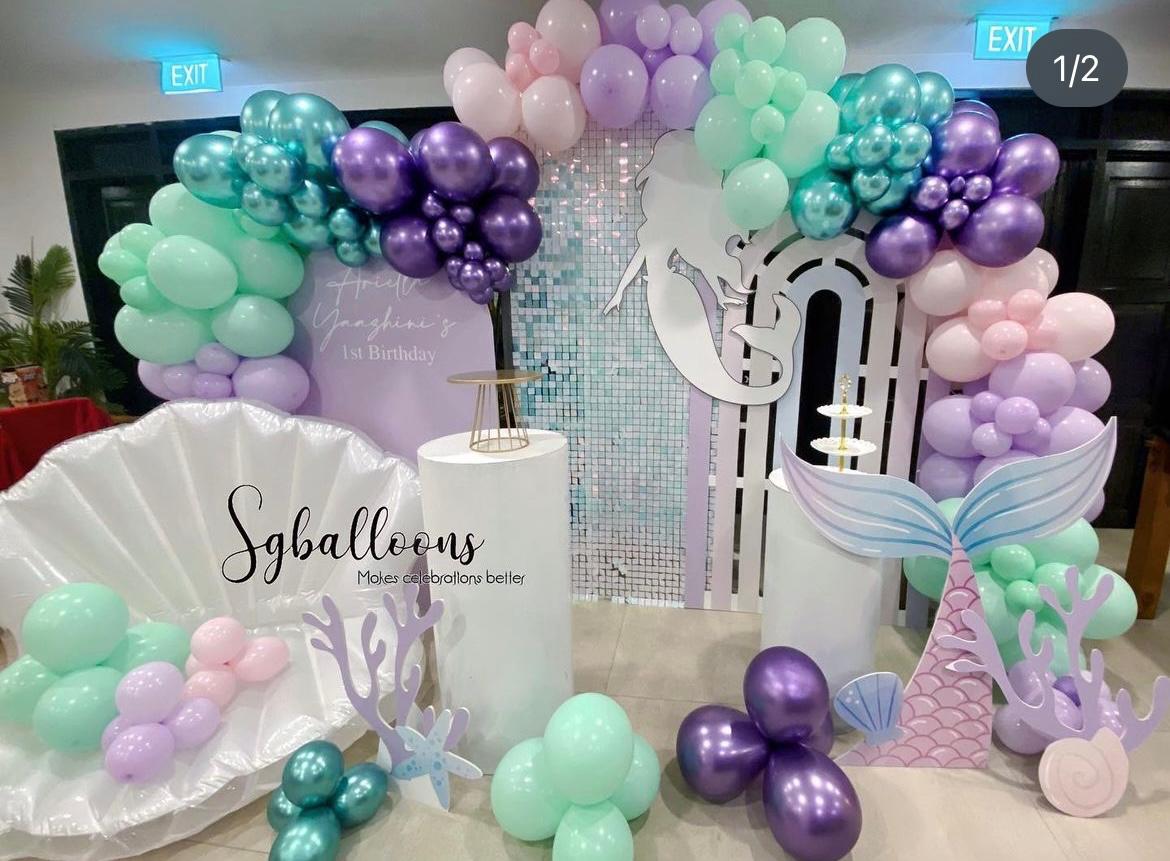 3 Board Backdrop Set-up W/ Organic Balloon Garland