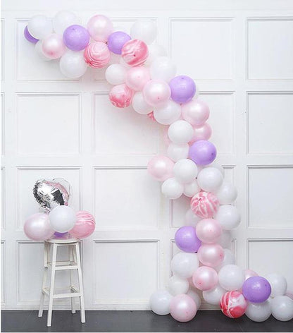 Balloon garland set up