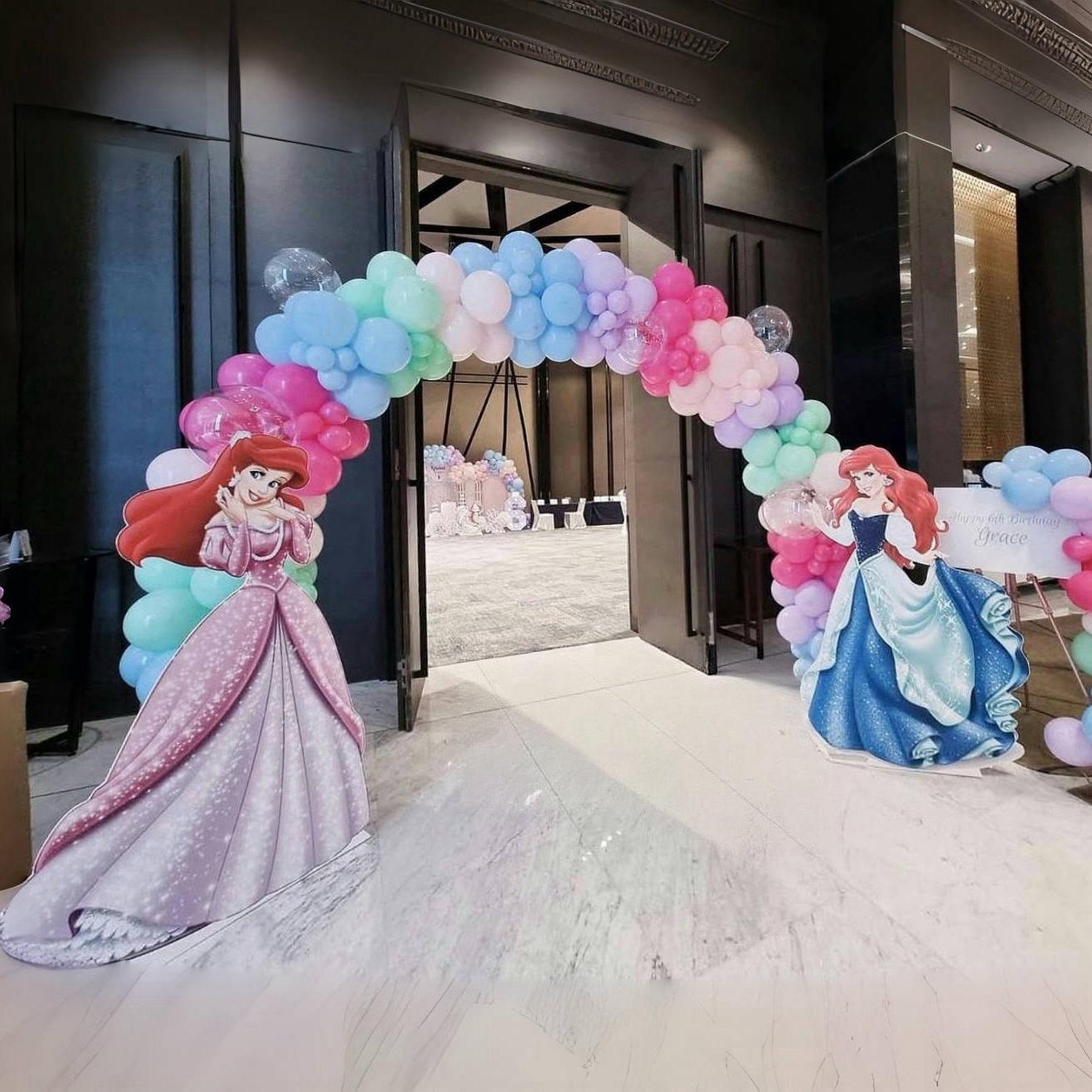 Blocked balloon arch